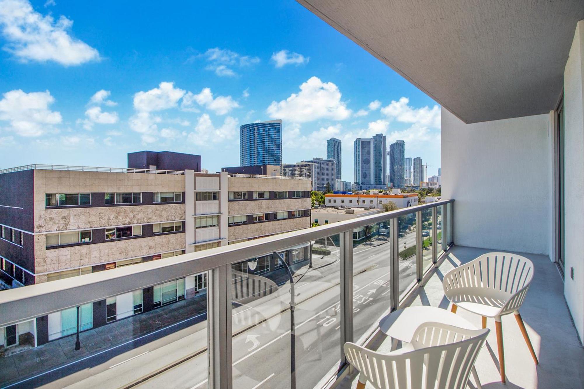 Quadro Residences By Ionica Miami Buitenkant foto